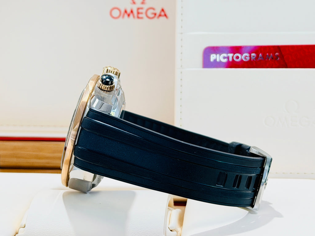 Omega Seamaster Diver 300 M 210.22.44.51.01.001 44 Black Dial Preowned Box and Papers - Diamonds East Intl.