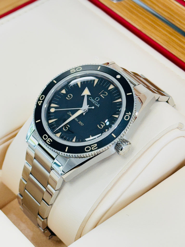 Omega Seamaster 300  234.30.41.21.01.001 Co-Axial Master Chronometer  Box and Papers PreOwned - Diamonds East Intl.