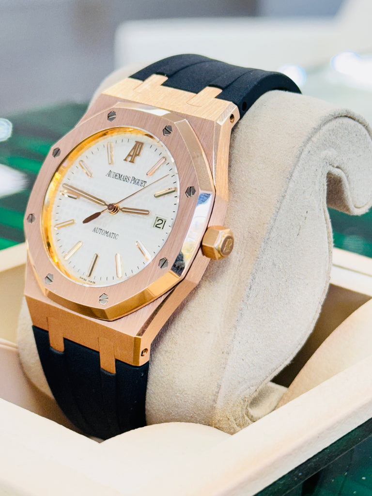 Audemars Piguet Royal Oak Selfwinding 39mm 18K Rose Gold "JUMBO" White Dial 15300OR MINT