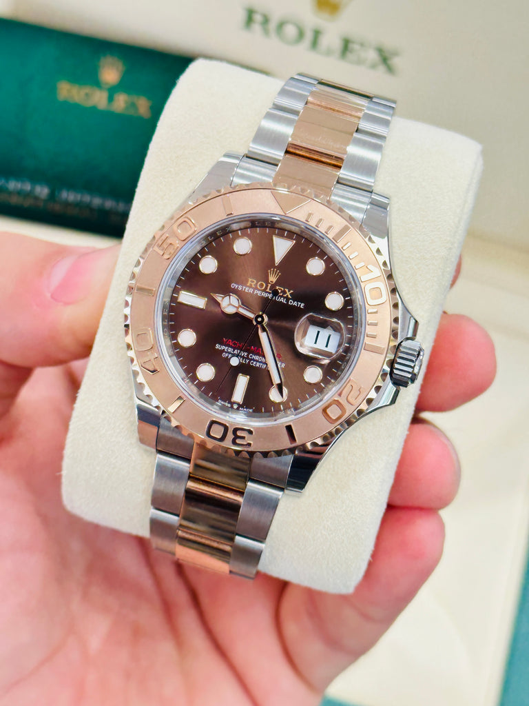 Rolex Yacht-Master 40 126621 EveryRose And Steel Chocolate Dial