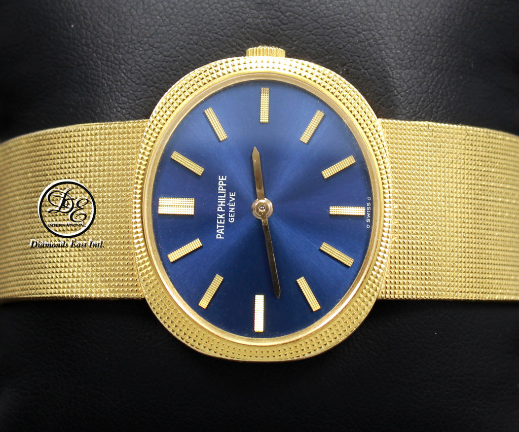 PATEK PHILIPPE Ellipse 3581 18k Yellow Gold Rare Collector's Watch  Make:PATEK PHILIPPE  Model: PATEK PHILIPPE Ellipse 3581 Movement: Manual movement  Material:  18k Yellow Gold  Case Size: 32mm Dial: Blue Bezel: 18k Yellow Gold Hobnail  Bracelet: Patek Philippe 18k yellow gold Band, Fits up to a 7’’ wrist.  No box/papers, will be shipped in a beautiful watch Box and Certified Appraisal. Archive papers can be ordered from Patek Philippe Directly ,