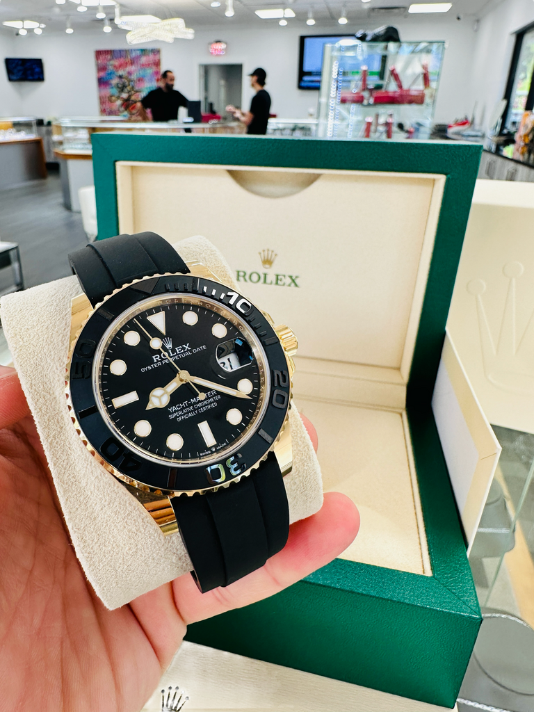 Watch Rolex Oyster Perpetual Yacht‑Master 42  Oyster Perpetual 226658  Yellow Gold - Black Dial - Bracelet Oysterflex